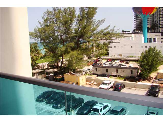 4001 S Ocean Dr # 2F, Hollywood, Florida 33019 