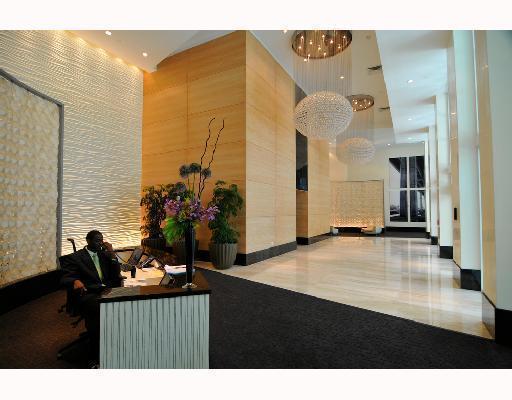 950 BRICKELL BAY DR # 3900, Miami, Florida 33131 