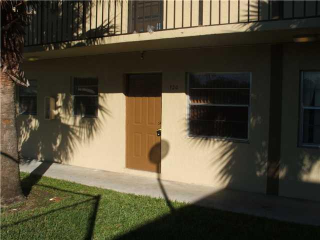 412 LAKESIDE DR # 120, Margate, Florida 33063 