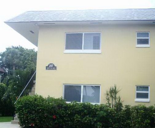 207 Tropic Isles Dr, Delray Beach, FL 33483 