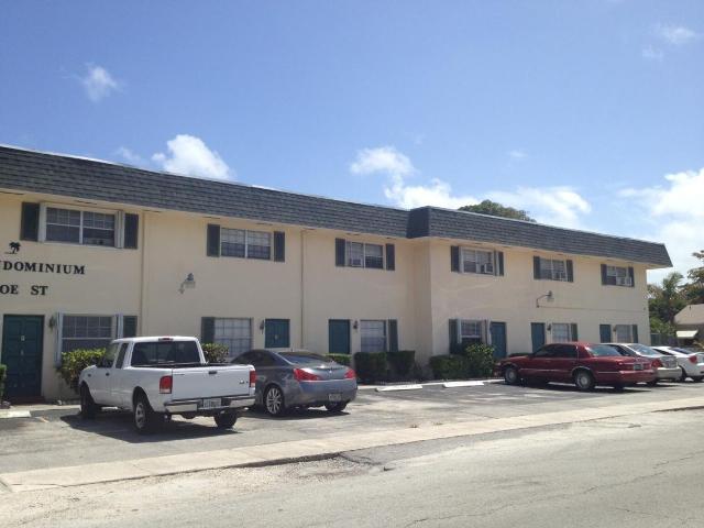 2200 Monroe St 23, Hollywood, FL 33020 