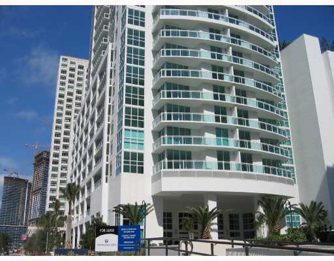 951 BRICKELL AVE # 3006, Miami, Florida 33133 