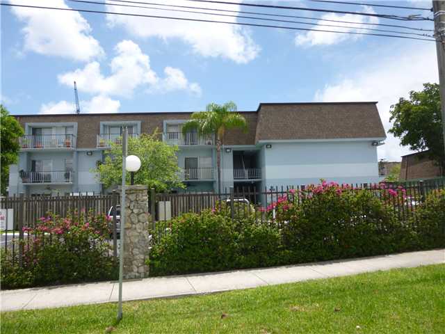 9621 SW 77 AV # 205B, Miami, Florida 33156 