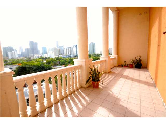 280 SW 20 RD # 909, Miami, Florida 33129 