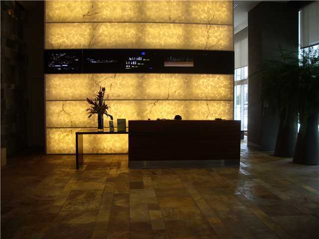 500 BRICKELL AV # 2708, Miami, Florida 33131 
