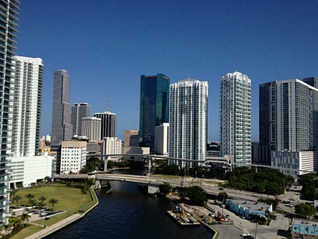 690 SW 1 CT # 1704, Miami, Florida 33130 