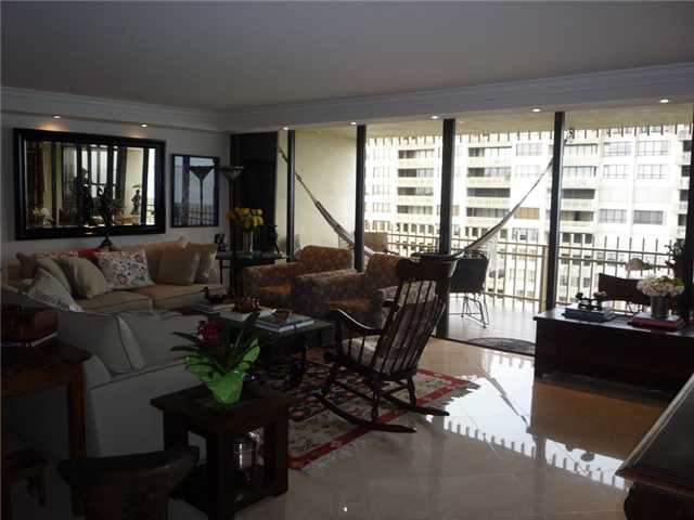 2 GROVE ISLE DR # B1507, Miami, Florida 33133 