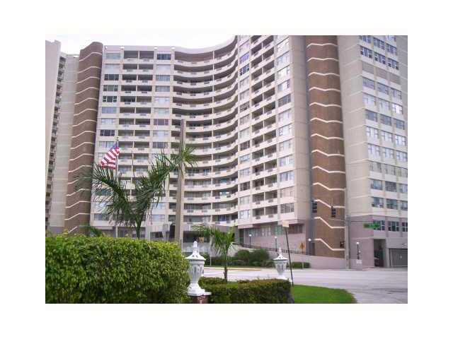 3180 S OCEAN DR # 215, Hallandale, Florida 33009 