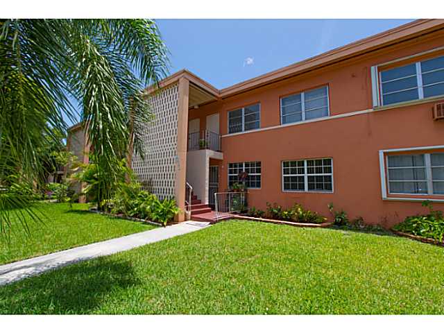 3660 SW 10 ST # 8B, Miami, Florida 33135 