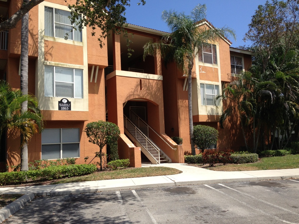 1865 Palm Cove Blvd 9-303,9-303, Delray Beach, FL 33445 