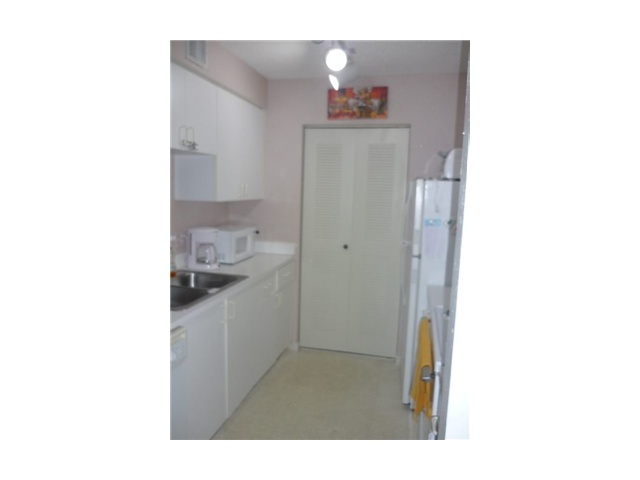 19877 E Country Club Dr # 3505, Aventura, Florida 33180 