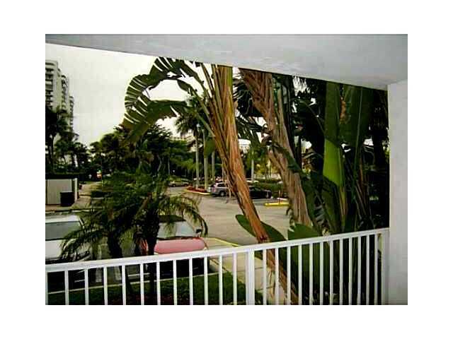 2801 NE 183 ST # 115W, Aventura, Florida 33160 