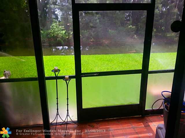 430 Commodore Dr # 104, Plantation, Florida 33325 