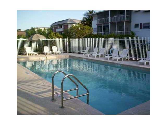 911 HILLCREST CT # 127-C, Hollywood, Florida 33021 
