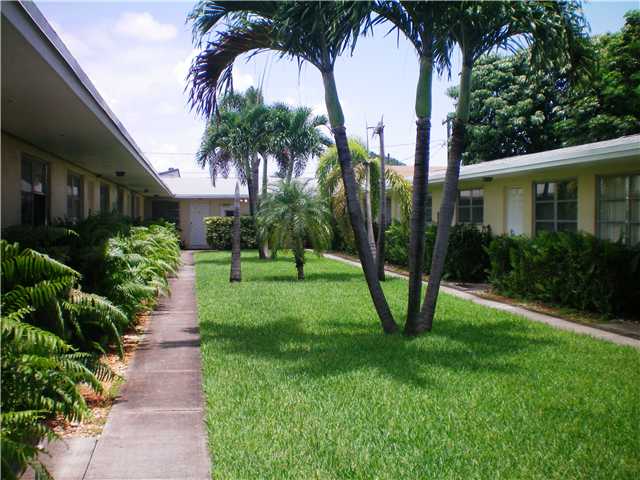 2641 POLK ST # 8, Hollywood, Florida 33020 