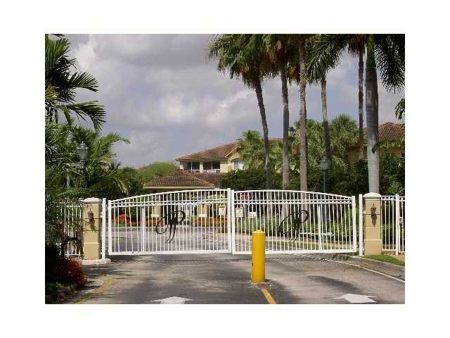 420 S Park Rd # 2-306, Hollywood, Florida 33021 