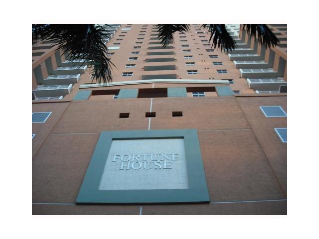 185 SE 14 TE # 1012, Miami, Florida 33131 