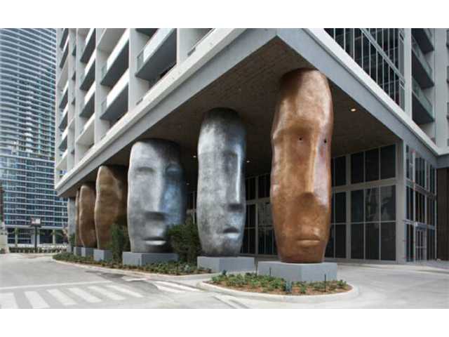 485 BRICKELL AV # 3905, Miami, Florida 33131 