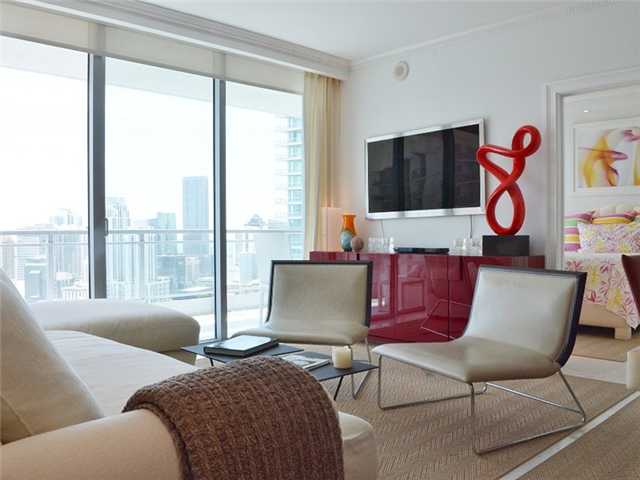 90 SW 3 ST # 3701, Miami, Florida 33130 