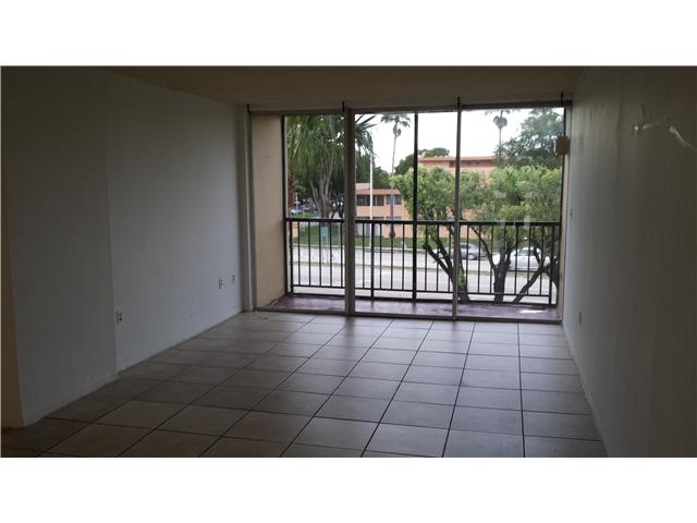8850 FONTAINEBLEAU BL # 302, Miami, Florida 33172 