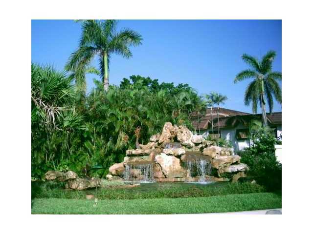 9400 SW 77 AV # K-6, Miami, Florida 33156 