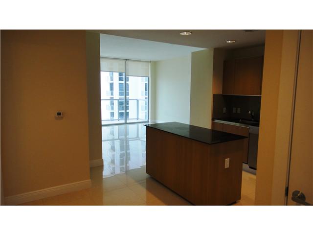 1050 BRICKELL AV # 3104, Miami, Florida 33131 