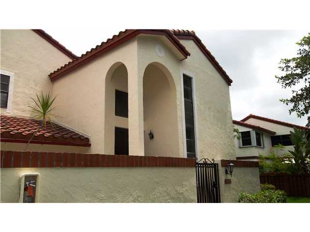 331 IVES DAIRY RD # 331-10, Miami, Florida 33179 