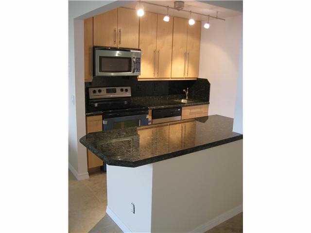 2000 NE 135 ST # 302, Miami, Florida 33181 