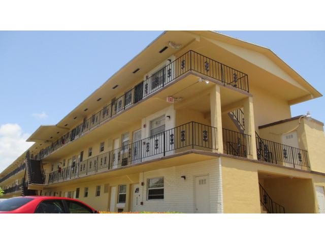 2950 NE 201 TE # E324, Aventura, Florida 33180 