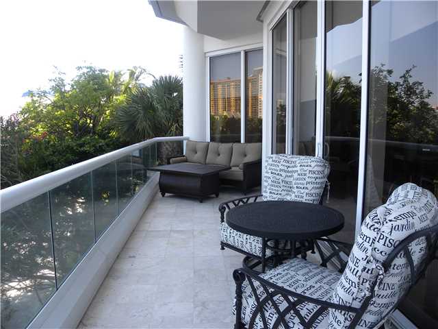2600 ISLAND BL # 201, Aventura, Florida 33160 