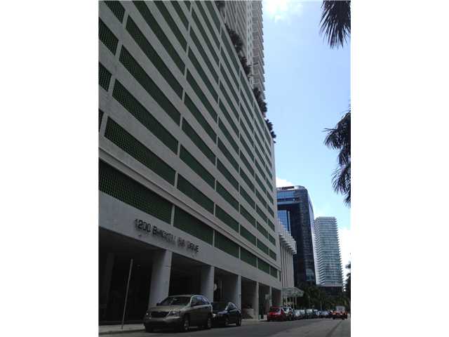 1200 BRICKELL BAY DR # 1610, Miami, Florida 33131 