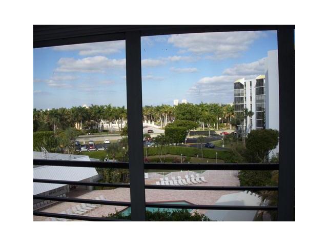 20400 W Country Club Dr # 512, Aventura, Florida 33180 