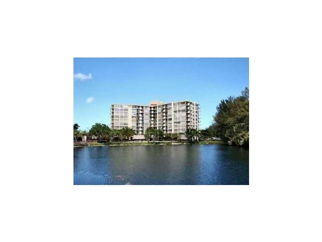 1300 NE MIAMI GARDENS DR # 404E, Miami, Florida 33179 