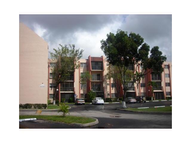 13707 KENDALE LAKES CR # 102, Miami, Florida 33183 