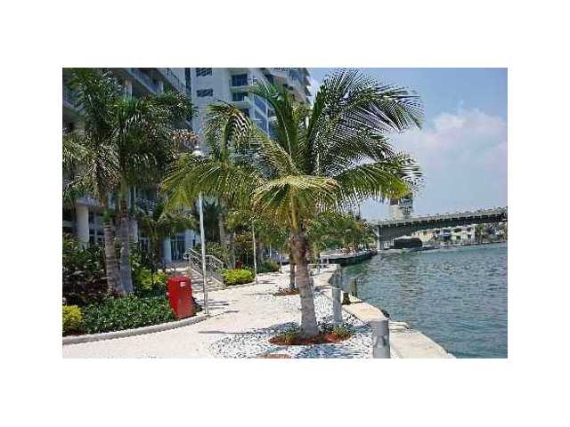 690 SW 1 CT # 3116, Miami, Florida 33130 