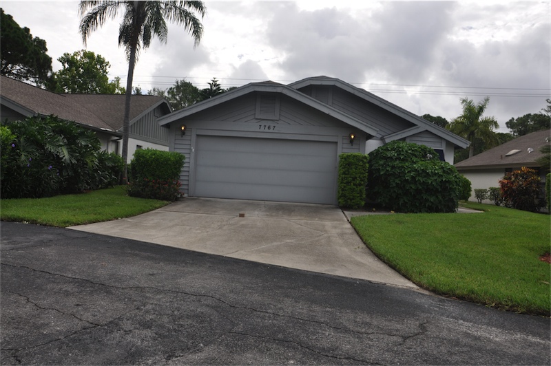 7767 Pine Trace Dr,28, Sarasota, FL 34243 