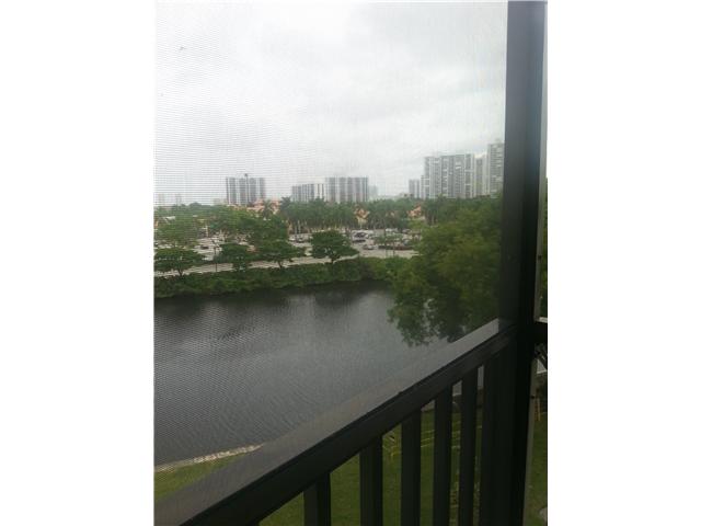 3475 N COUNTRY CLUB DR # 517, Aventura, Florida 33180 