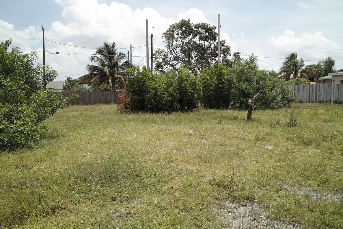 680 12 Ct, Deerfield Beach, FL 33441 