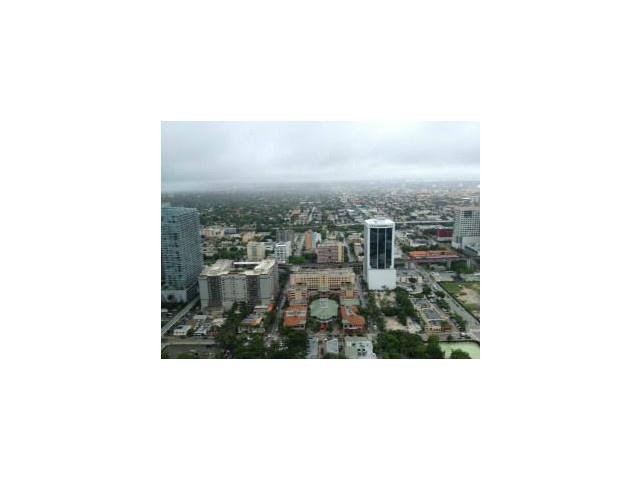 950 BRICKELL BAY DR # 5201, Miami, Florida 33131 