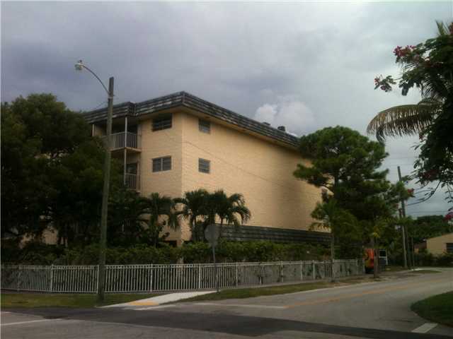 12290 NE 11 CT # 104, Miami, Florida 33161 