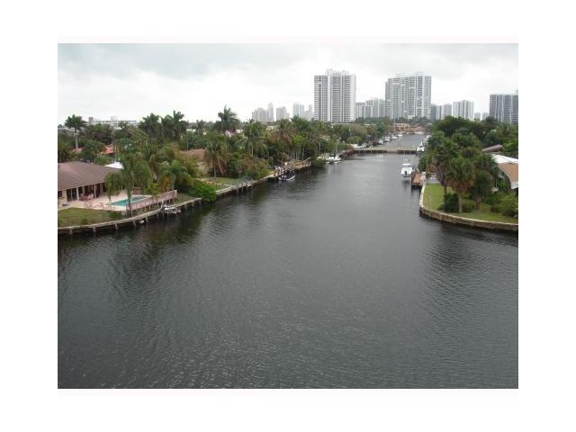301 GOLDEN ISLES DR # 505, Hallandale, Florida 33009 
