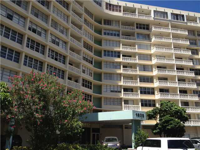 1825 S Ocean Dr # PH 9, Hallandale, Florida 33009 