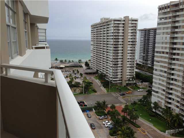 1965 S OCEAN DR # 17 C, Hallandale, Florida 33009 