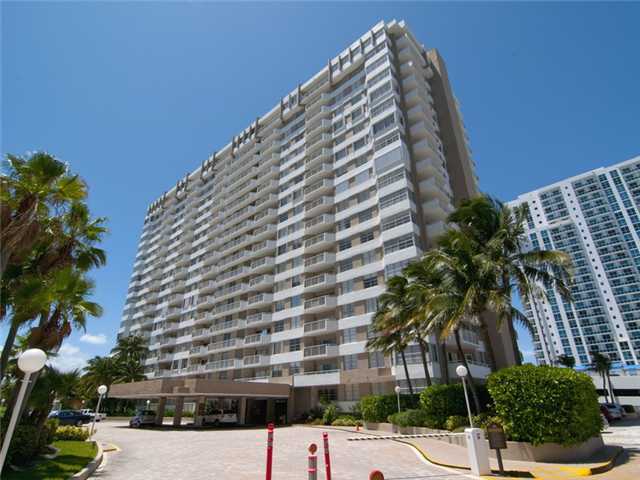 1965 S OCEAN DR # 5G, Hallandale, Florida 33009 
