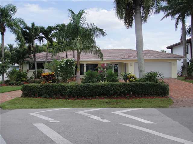 473 Sunset Dr, Hallandale, Florida 33009 