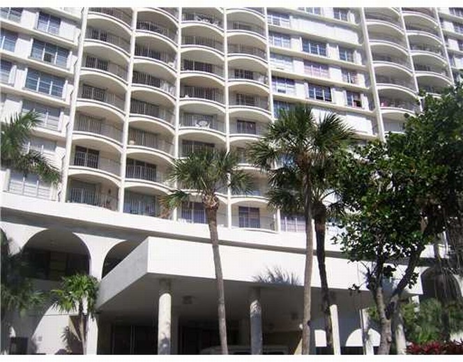 3800 S Ocean DR # 422, Hollywood, Florida 33019 