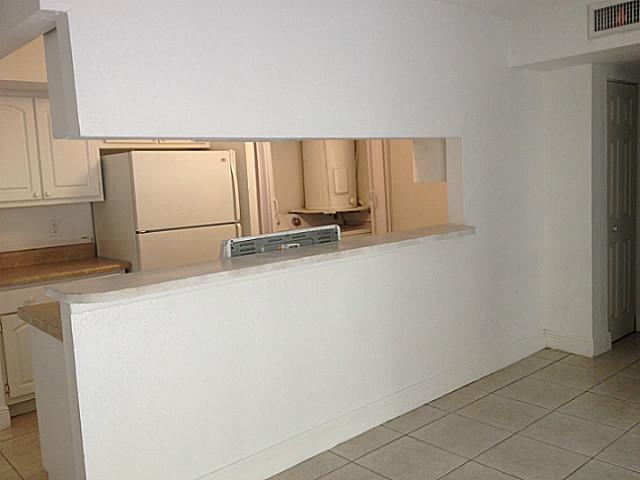 4441 TREEHOUSE LN # 20B, Tamarac, Florida 33319 