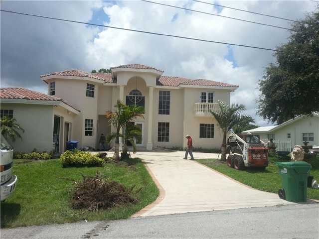 6780 N Augusta Dr, Hialeah, Florida 33015 