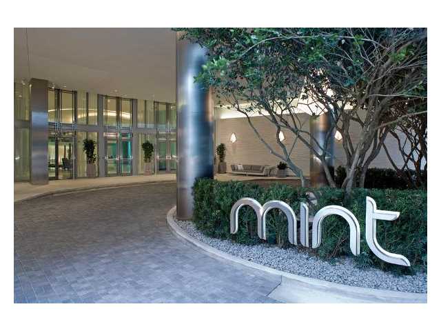 92 SW 3 ST # 1704, Miami, Florida 33130 