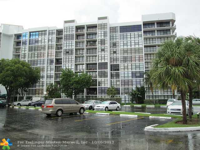 1000 Parkview Dr # 430, Hallandale, Florida 33009 